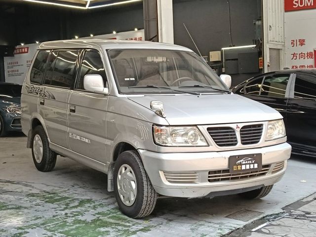 寬敞車室—乘坐空間舒適，後排座椅可折疊，載貨、載人都方便  第3張相片