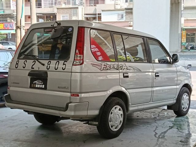 寬敞車室—乘坐空間舒適，後排座椅可折疊，載貨、載人都方便  第19張相片