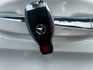 歐規M-BENZ C300 4MATIC，經典白色雅致外觀，搭載高效渦輪引擎與四輪驅動系統，精緻內裝與完善保養，兼具性能  第5張縮圖