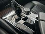 2017 BMW 530i xDrive，動力強勁操控靈敏，配備豪華安全系統，無論日常通勤或長途旅行，都讓您享受極致駕馭  第16張縮圖