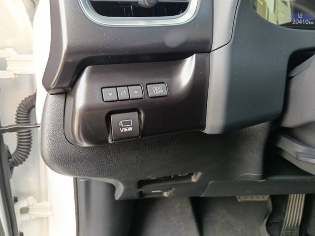 原廠保固至2028年，僅跑2萬公里，Lexus UX 250h豪華版油電休旅，高質感近新釋出！  第8張相片