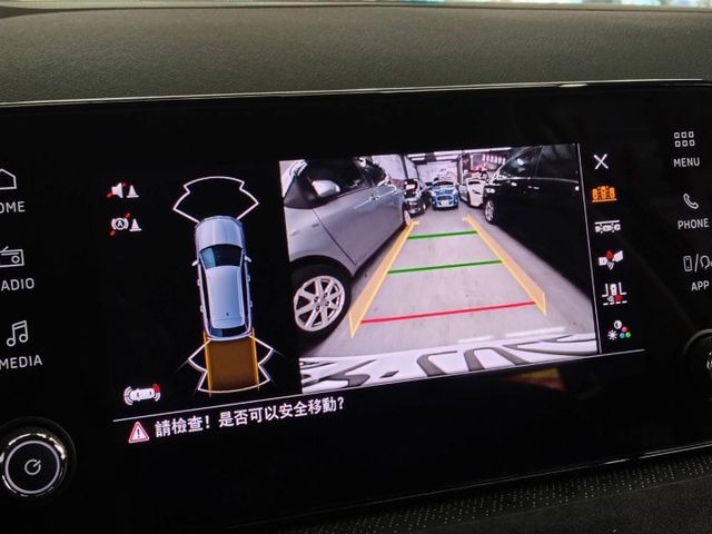 近新車況僅跑5千公里，原廠保固至2029年3月，配備完整、安全高規、科技滿載，超值豪華都會休旅！  第11張相片