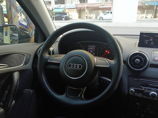 小排量稅金省、渦輪動力不馬虎，Audi A1 是兼具外型與實用的歐系掀背首選，超適合都會代步！  第12張相片