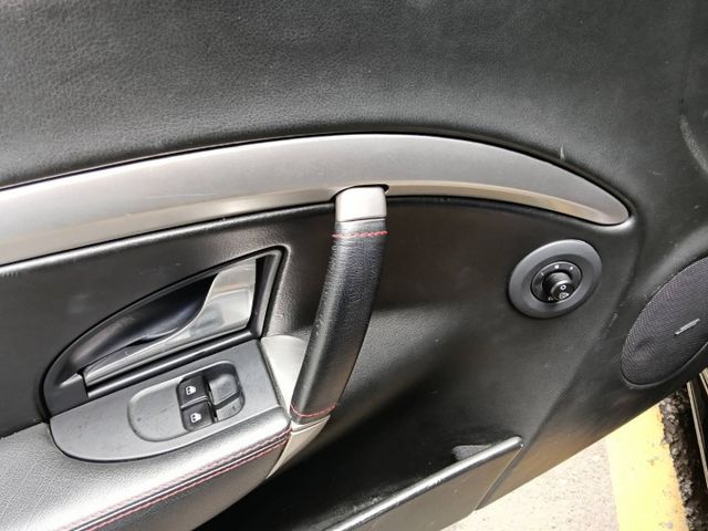 義式雙門 GT 跑車代表作，限量 Sport Line 套件＋Ferrari 血統 V8 引擎，聲浪與性能兼具！  第6張相片