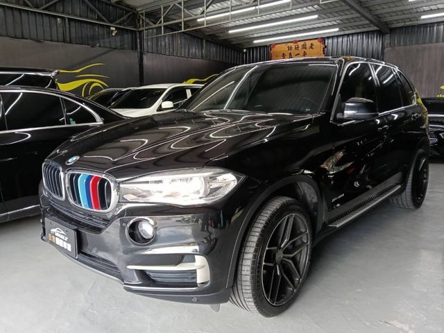 想要動力與面子兼得？這台 X5 一台搞定！xDrive 四驅＋德系底盤穩到不行！  第4張相片