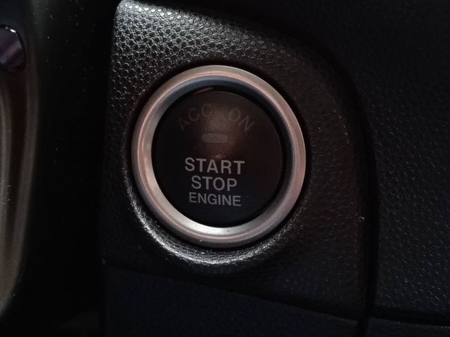 五門掀背Mazda 3開回家，再加碼送安卓機，超值又有型，代步、通勤都合適，歡迎洽詢！  第8張相片