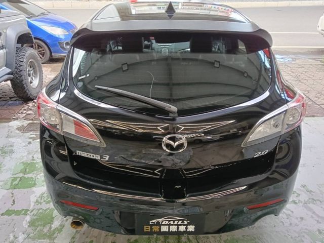 五門掀背Mazda 3開回家，再加碼送安卓機，超值又有型，代步、通勤都合適，歡迎洽詢！  第18張相片