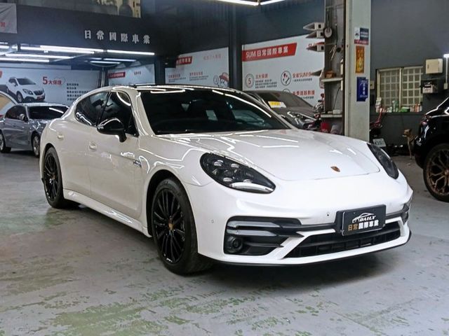 老改新款，四門豪華跑車搭配醒目貫穿尾燈，3.6L V6 自然進氣動力充足，行駛順暢，操控精準，底盤穩固，駕駛體驗出色  第2張相片