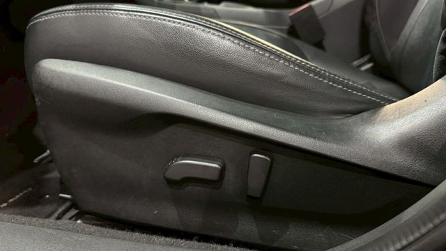 天窗 摸門 電動座椅 電子手煞 加裝安卓機  第16張相片