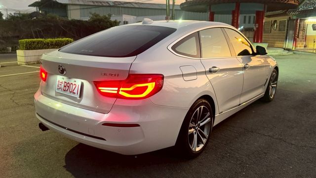 氣氛燈 迎賓燈 盲點 全景天窗 免鑰匙  第6張相片