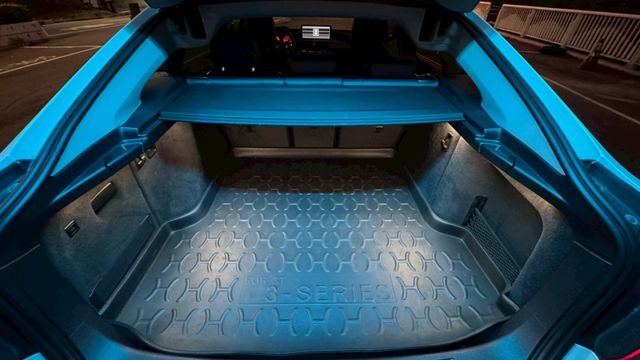 氣氛燈 迎賓燈 盲點 全景天窗 免鑰匙  第9張相片