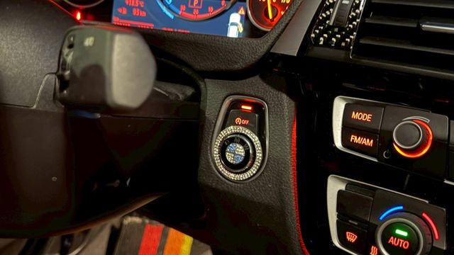 氣氛燈 迎賓燈 盲點 全景天窗 免鑰匙  第11張相片