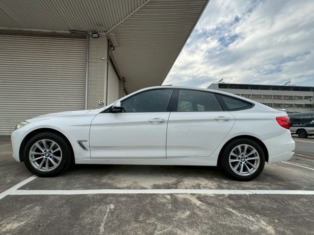 原鈑件 附上9萬整理工單 電動記憶座椅 前後雷達  第4張相片