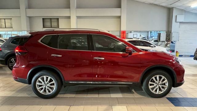 倒車顯影 後座出風口 恆溫空調 家用首選  第5張相片