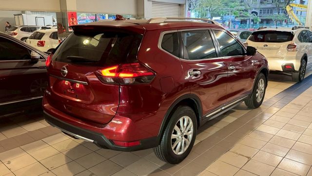 倒車顯影 後座出風口 恆溫空調 家用首選  第6張相片