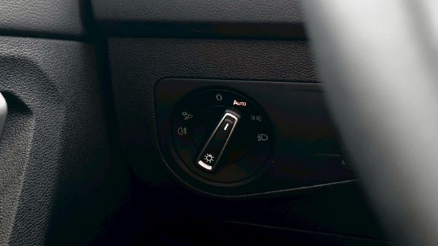 JBL環繞音響 電尾門 環景 電動記憶座椅 ACC跟車  第15張相片