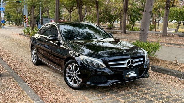 總代理 電動記憶座椅 倒車顯影 全車LED  第2張相片