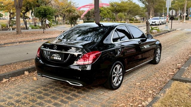 總代理 電動記憶座椅 倒車顯影 全車LED  第8張相片