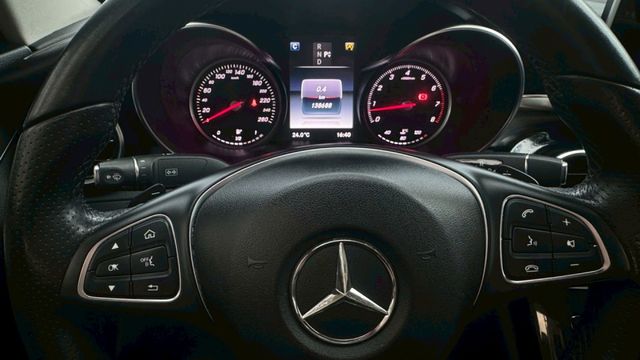 總代理 電動記憶座椅 倒車顯影 全車LED  第14張相片