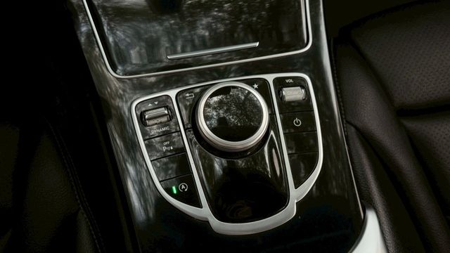 總代理 電動記憶座椅 倒車顯影 全車LED  第16張相片