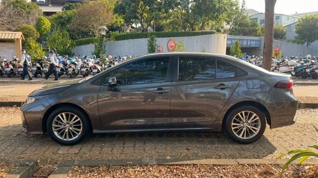 國民神車 省油代步  第6張相片