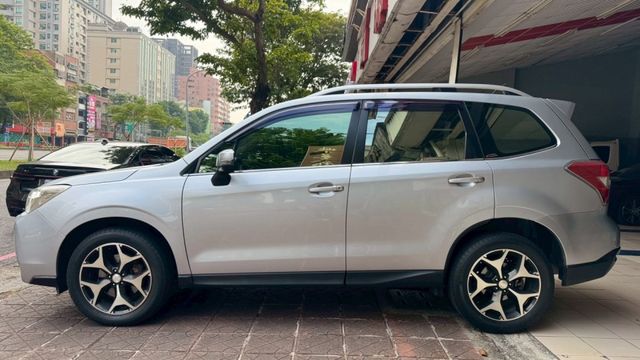 雙前電熱椅 定速 電動座椅  第4張相片