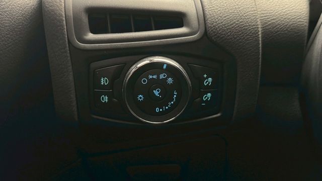 已更換電瓶 維修排氣管  第16張相片