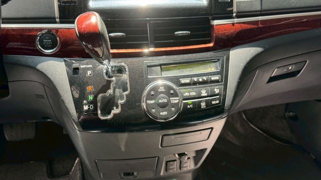 電動側滑門 7人座 2.4T  第15張相片