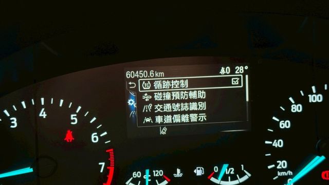 LV2 跟車 電動座椅  第18張相片