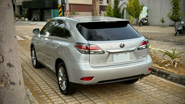 新車價差286萬 大電池已換過  第7張相片