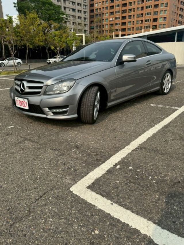 後驅雙門 原鈑件 末代W204  第4張相片