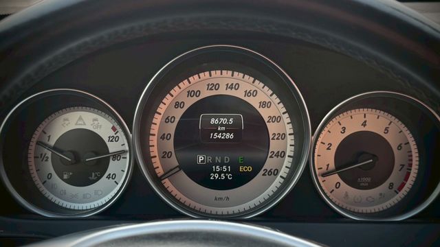 後驅雙門 原鈑件 末代W204  第11張相片