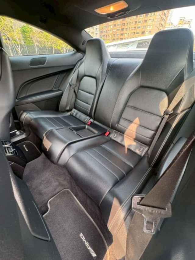 後驅雙門 原鈑件 末代W204  第14張相片