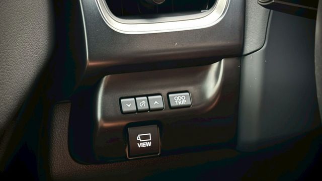 原廠保固中 油電最高配  第16張相片