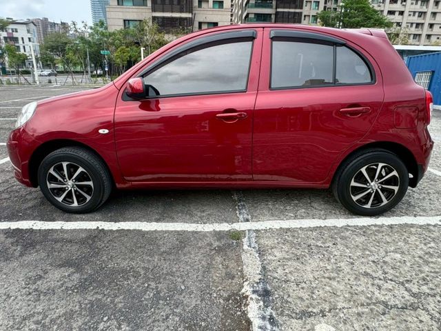 輕巧小車身 省油省稅金 不用20萬  第5張相片