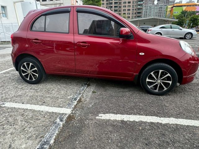 輕巧小車身 省油省稅金 不用20萬  第6張相片