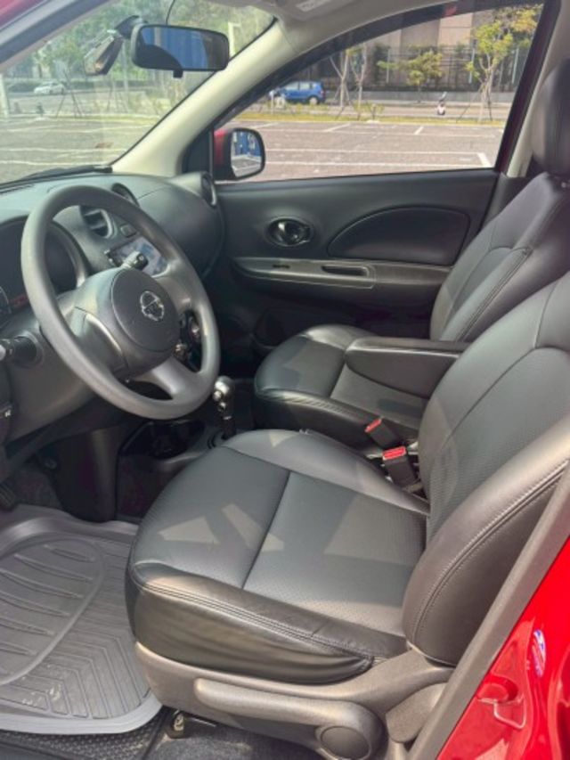 輕巧小車身 省油省稅金 不用20萬  第8張相片