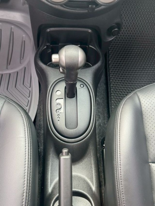 輕巧小車身 省油省稅金 不用20萬  第11張相片