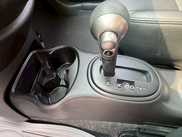 輕巧小車身 省油省稅金 不用20萬  第17張相片