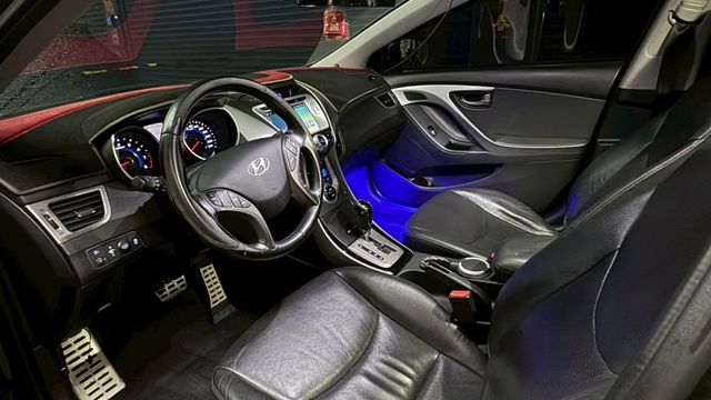 旗艦頂配版 配備全滿 改LED頭燈  第9張相片