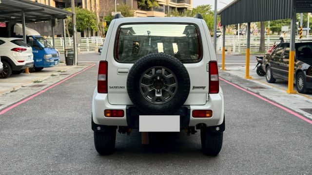 日本原裝進口 加裝安卓機 分時四輪驅動越野能力強悍  第7張相片