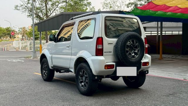 日本原裝進口 加裝安卓機 分時四輪驅動越野能力強悍  第8張相片