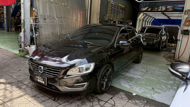 安全性極佳 動力十足 全車打蠟完畢  第3張相片