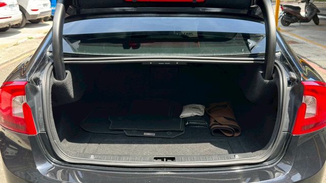 安全性極佳 動力十足 全車打蠟完畢  第15張相片