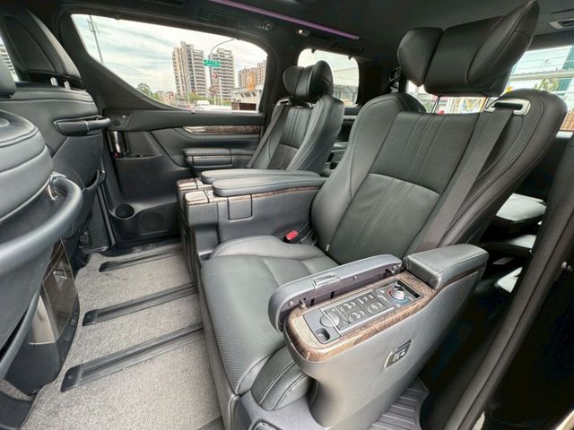 ALPHARD  第16張相片