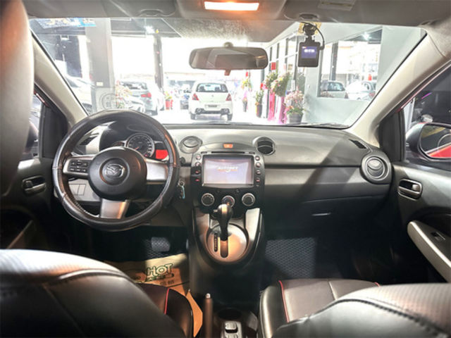 MAZDA馬自達 MAZDA 2  第5張相片