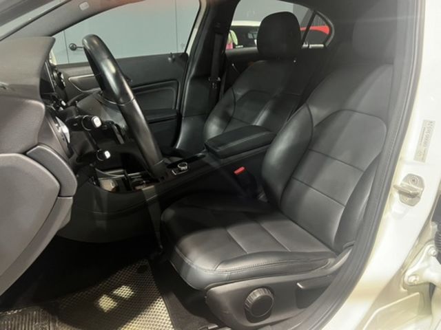 M-BENZ賓士 A180  第15張相片