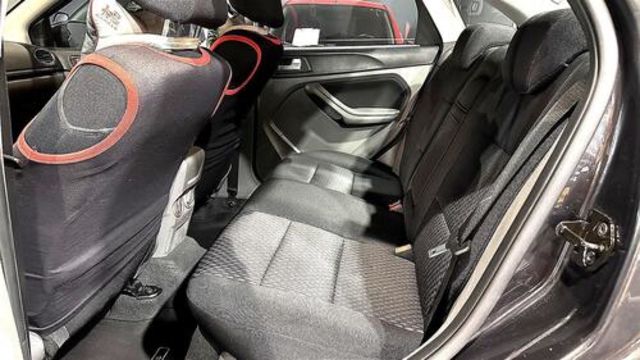 FORD福特 FOCUS  第13張相片