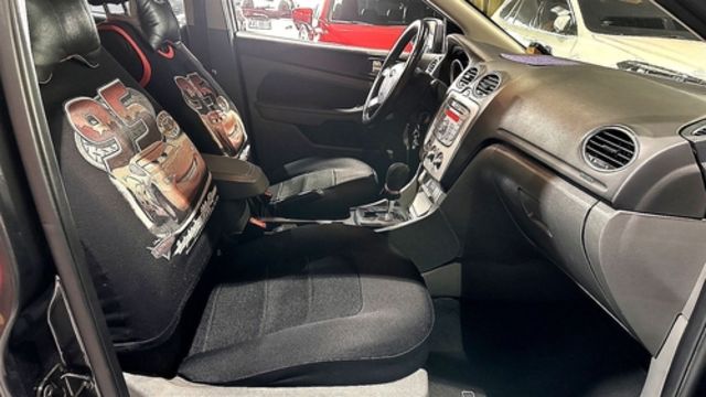 FORD福特 FOCUS  第14張相片