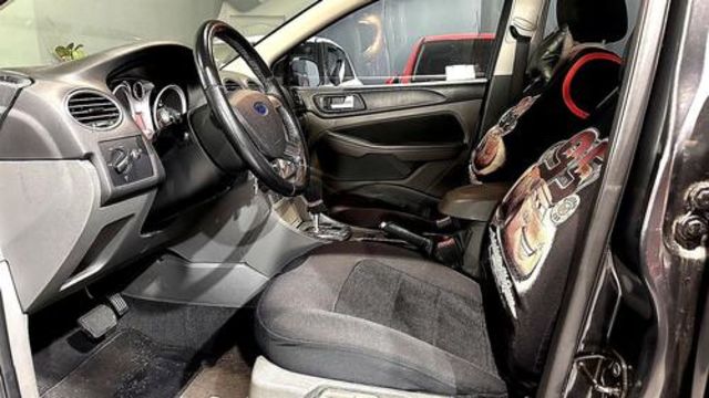 FORD福特 FOCUS  第15張相片